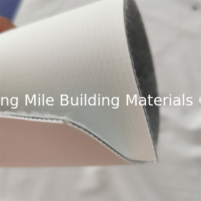 Welding Factory Price 1.5mm 1m 2m 4m Polymeric Reinforced Mesh PVC Waterproof Membrane With Fleece Geotextile For Adhered Roof Waterproofing