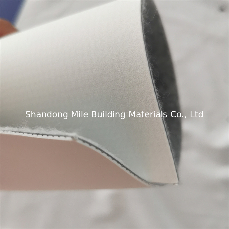 1.5mm 1m 2m 4m Polymeric  Reinforced Mesh PVC Waterproof Membrane With Fleece Geotextile For Adhered Roof Waterproofing